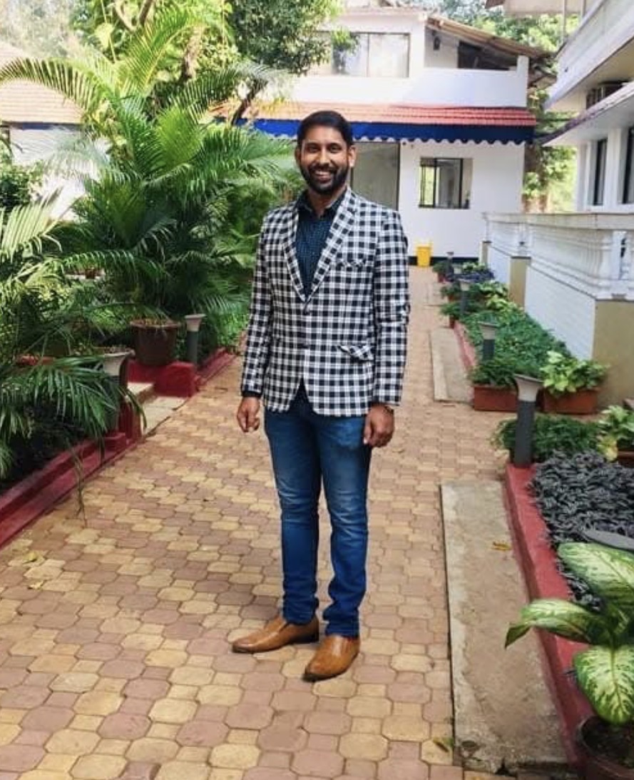 Dr. Rohit Vishwas Chavan